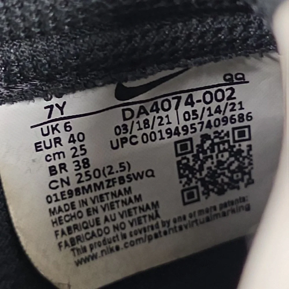Size 7 (GS) - Nike Blazer Low 77 Black White - DA4074-002